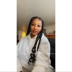 Meet your Posher, Crystal